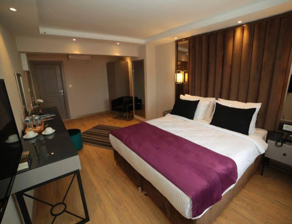 The Roomy Sisli 2* Istanboel